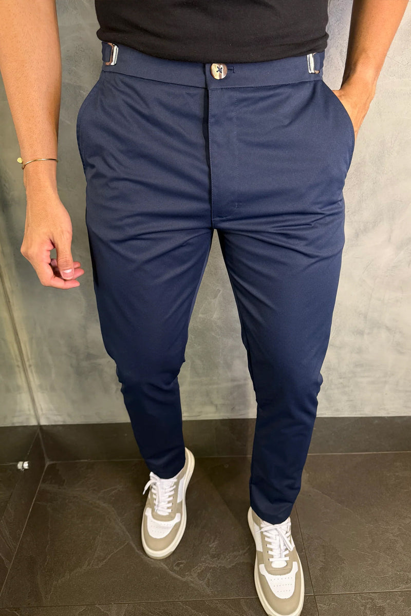 COMPRE 1 LEVE 3 - Calça Alfaiataria Mônaco com Ajuste!